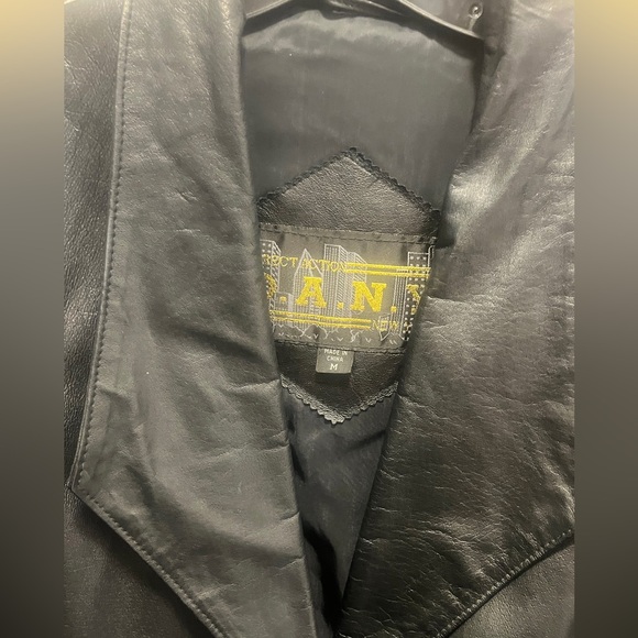 Vintage Black Genuine Leather Coat - Picture 7 of 8